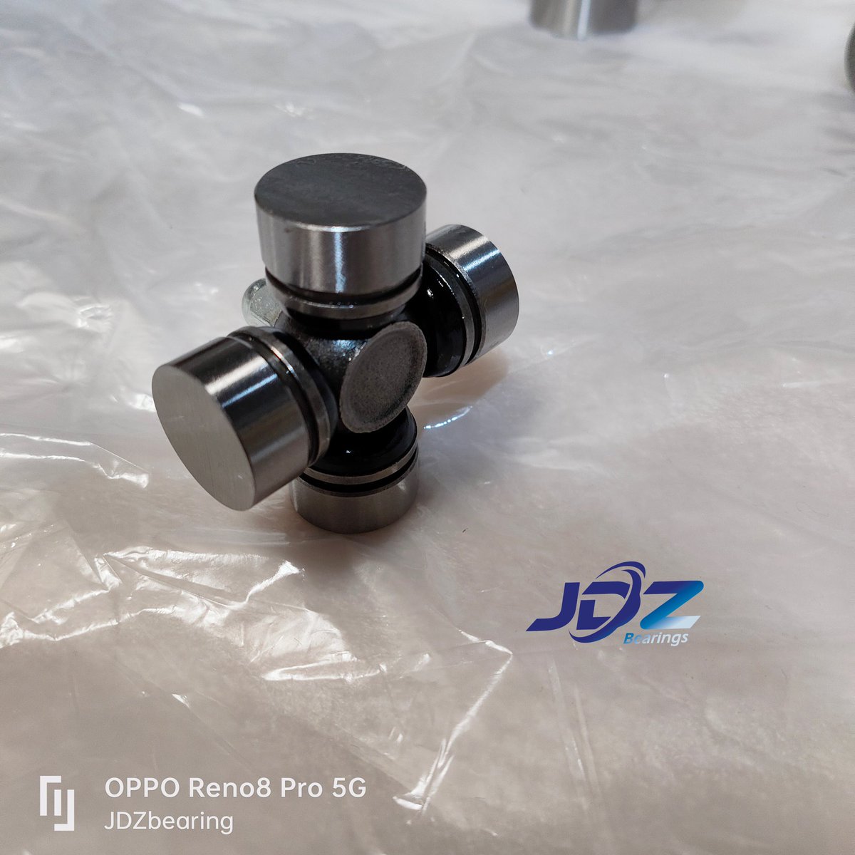 Cross-Bearing Universal Joint