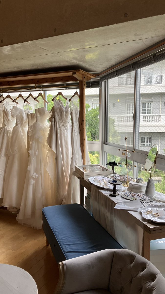 ituwa7's tweet photo. Dress salon ituwa
東麻布に移転してから、気がつけば1年3ヶ月。たくさんの皆様にお越しいただけるサロンになりました🕊

https://t.co/ojZH53ugwc https://t.co/XkgDFMcomz