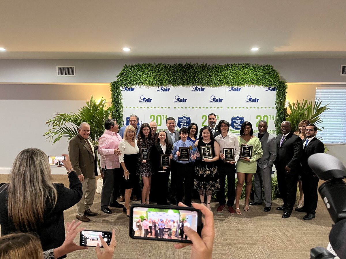 Sultztonian's tweet image. Congratulations to @iPrepAcademy student, Hanna Sultz, finalist in the Miami-Dade County Fair and Expo Walter B. Arnold, Jr. Youth Hall of Fame Community Service Award! Hanna was 1 of 3 Middle School students and 3 High School students recognized tonight. #MightyPhoenix