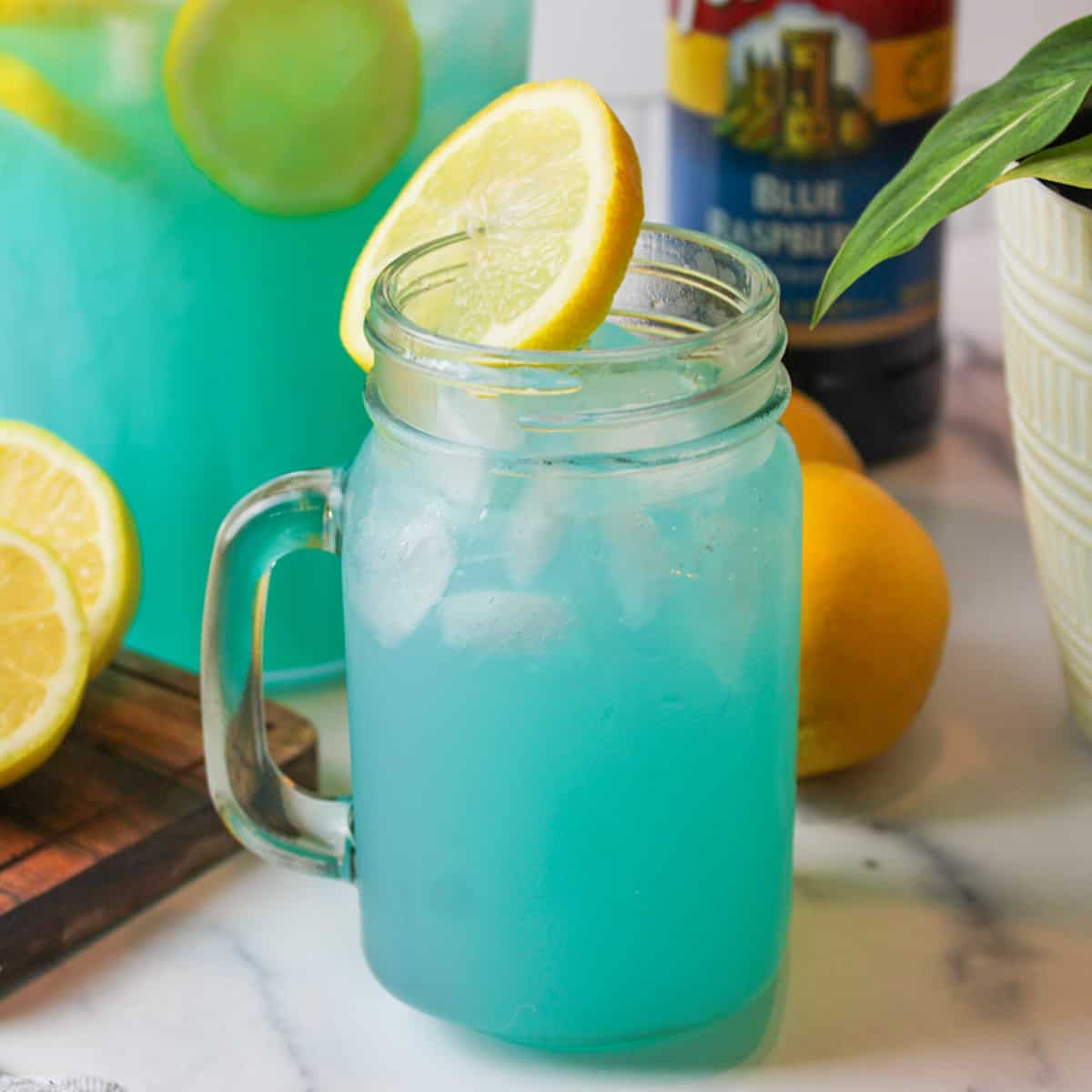 CabinetMoney115's tweet image. &quot;Get ready to pucker up for our newest flavor sensation! 🤤💙🍋 Introducing the deliciously bold Blue Raspberry Lemonade, packed with tangy sweetness in every sip. #BlueRaspberryLemonade #NewFlavor #TasteSensation&quot;