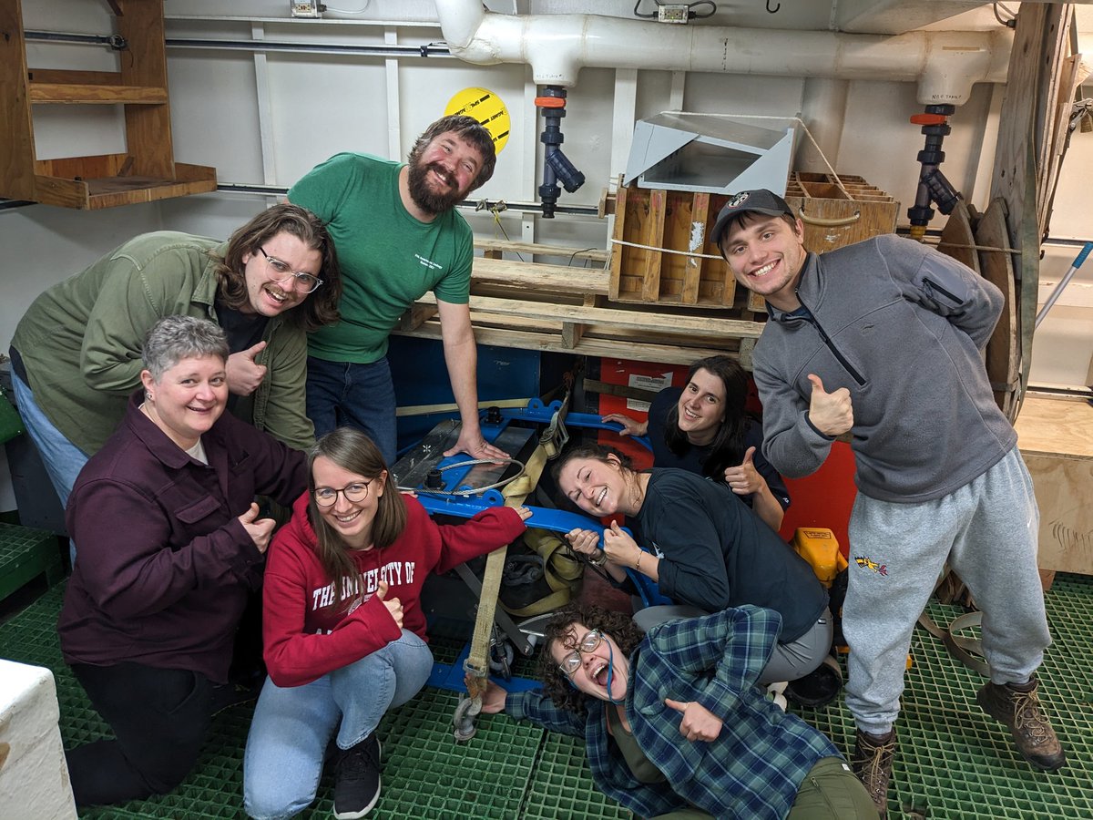 kmkocot's tweet photo. NBP 23-03 was a wild ride! We collected so many amazing aplacophorans, cumaceans, monoplacophorans, and memories 💙 #IcyInverts https://t.co/DcTHNiURO2