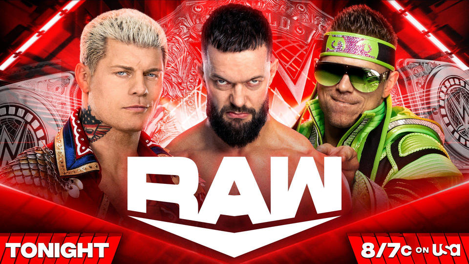 SuperWrestling_'s tweet photo. Tonight on #MondayNightRAW #RAWLive #WWERaw https://t.co/1U9A5puqVQ