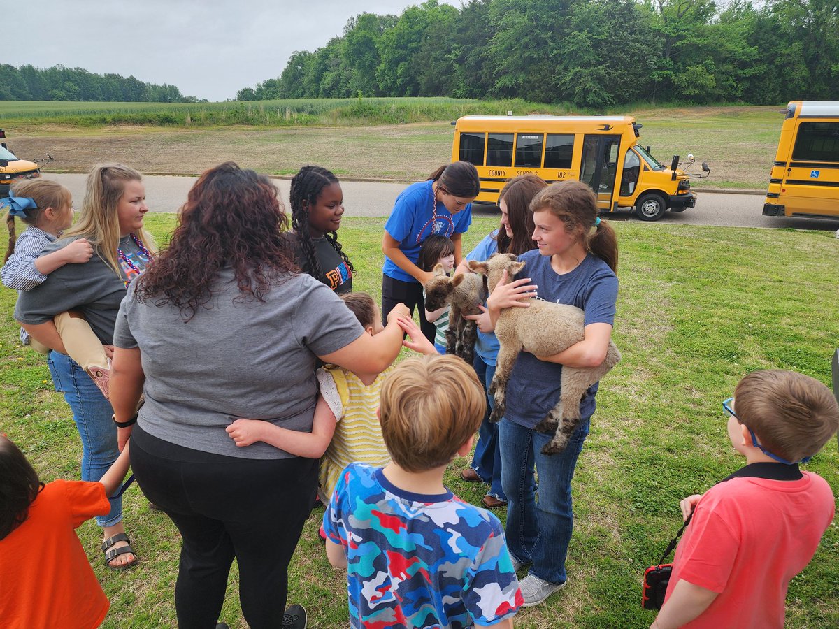 CovFFA's tweet photo. Great times at @PatriotsofAES with their career day today for the young students! Drones, welding, and sheep are always a big hit with the students! Looking forward to finishing the year strong! #stayingpositive #woocrew #endlesspossibilities #wegrowthefuture #livealittle https://t.co/NifJkpbXo2