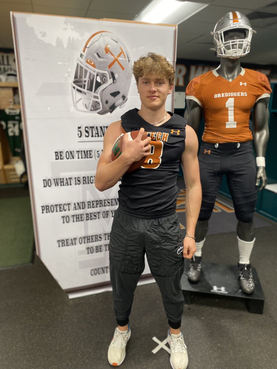 Thank you <a href="/MonTechFootball/">Montana Tech Football</a> for the amazing Junior Day. Stoked for camp!
<a href="/CoachKyleSamson/">Kyle Samson</a> <a href="/CoachTravisDean/">Travis Dean</a> <a href="/MTFBCoachSchlee/">Doug Schleeman</a>