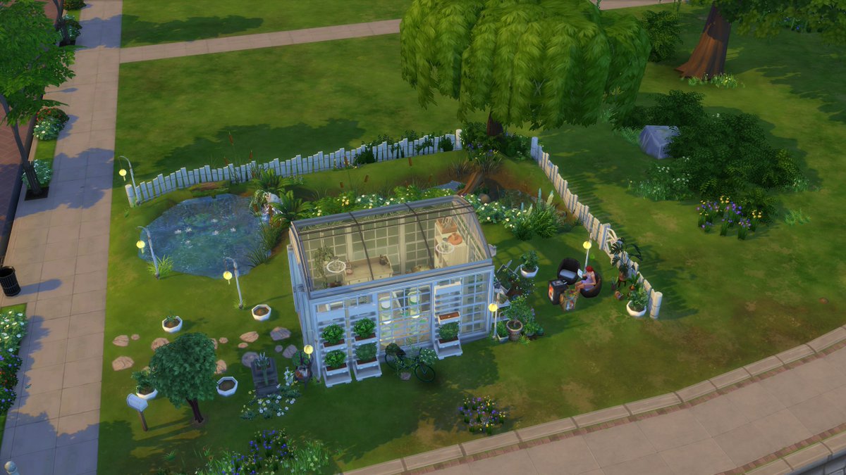 SimsOfWisco's tweet photo. My Cozy Greenhouse submission 🤗#SCCosyVibes @TheSimCommunity https://t.co/ceDMziIU8z