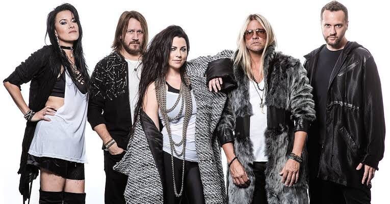 tracklist's tweet photo. 🚨 EVANESCENCE NO BRASIL! A banda se apresentará entre outubro e novembro deste ano, afirma o jornalista Flesch. https://t.co/mHsa6gjEEv