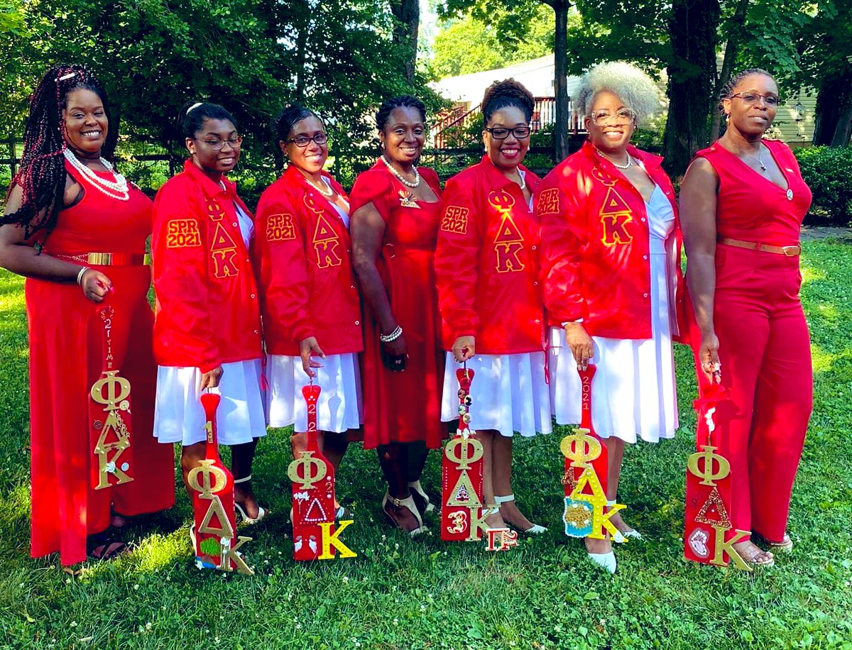 DrFaniel's tweet image. Proud educator &amp;amp; #PhiDeltaKappa @NSPDK_Pi @Nspdksorority member! ❤️💛 #fortifideFOURmation #TheTrilogy #3 #PiChapter Happy #NationalTeacherAppreciationWeek #EducatorsRock #NJ Spring 2021 
#ConstantContact #Pearlfessor 🍎 φΔΚ