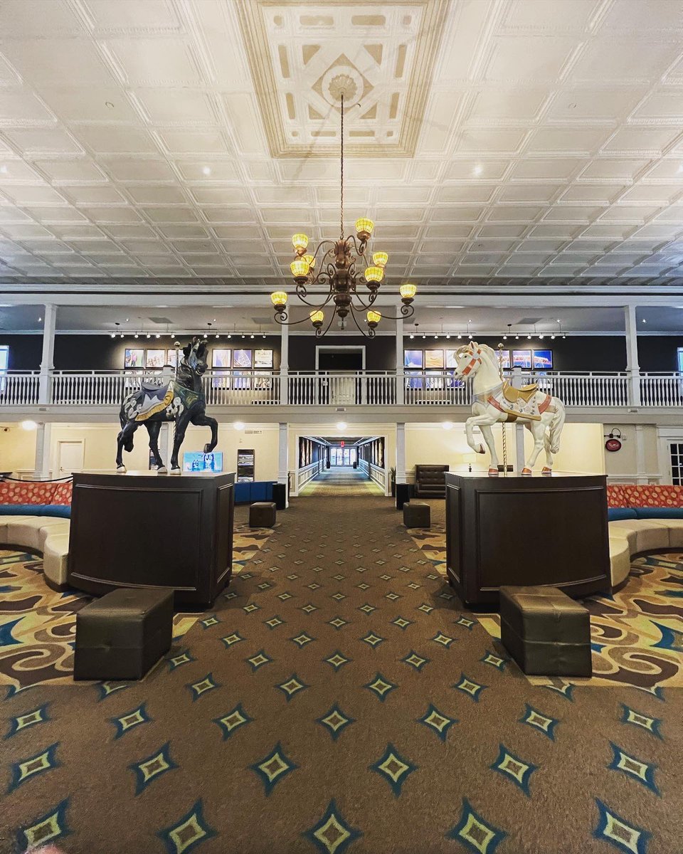 Kerneycation's tweet photo. Check out our latest post from @cedarpoint Hotel Breakers! 

https://t.co/an4ERxC8OP

#CedarPoint #HotelBreakers https://t.co/TOTR3SNj5y