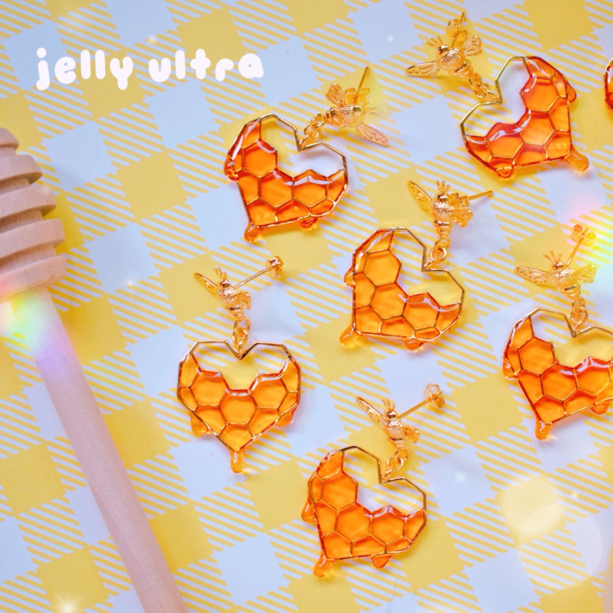 jellyultra's tweet photo. Just uploaded some 'grade b' honey items to the st0re 👑🐝 https://t.co/qVi02WvcIy
