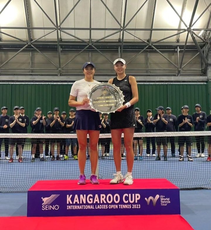 ITF TENNIS!
Parabéns às tenistas campeães do @ITFTennis de W80 de Gifu no Japão. 
Simples: Himeno Sakatsume (🇯🇵)/🏆(5)
Duplas: Na Lae Han (🇰🇷)/ Su Jeong Jang (🇰🇷)
#ITFTennis #Tennis #Gifu #KangarooCup #HimenoSakatsume #NaLaeHan #SuJeongJang