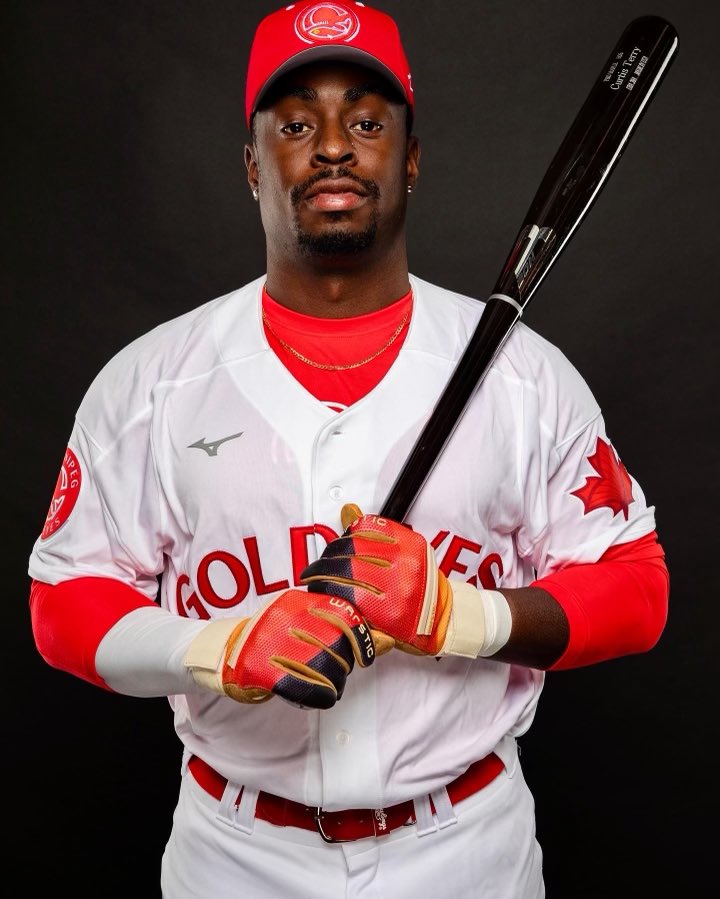 Our client Jordan Howard in his uniform for <a href="/Wpg_Goldeyes/">Winnipeg Goldeyes</a> !