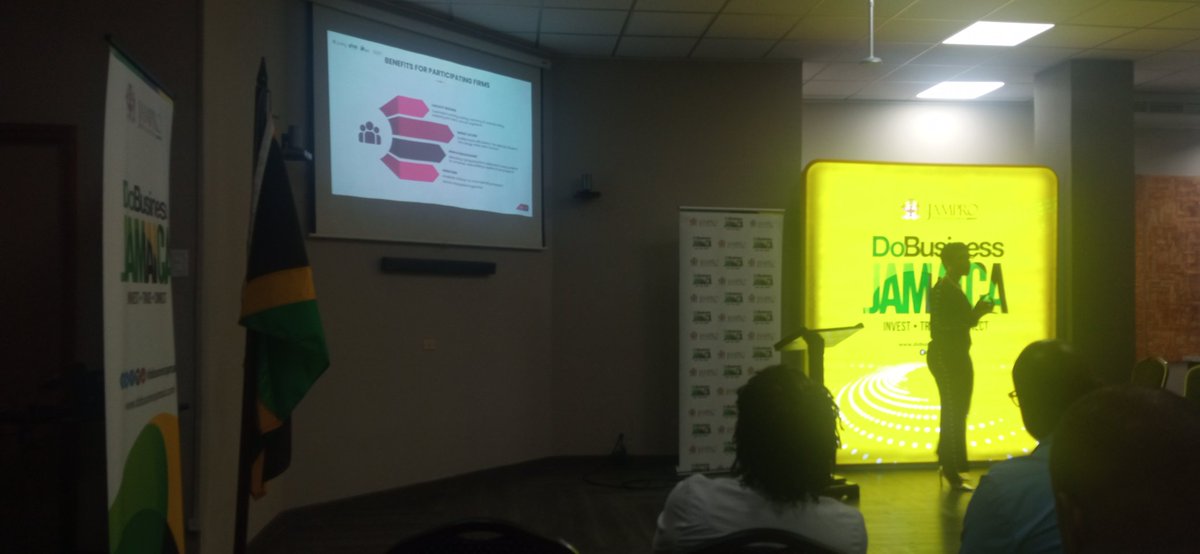 decisionmaestro's tweet photo. TID kickoff 🔥🔥🔥🔥
Big ups to @Jamprocorp
@StarappleAi proud to be in cohort #1
#jampro #dobusinessja #jamaica #tech #techforgood #totheworld #yaady #ironman #MayThe4thBeWithYou #StrongerTogether #Caribbean #AI #chatgpt #caribbeangpt #datascience #decisionscience https://t.co/R5j6NFR31H