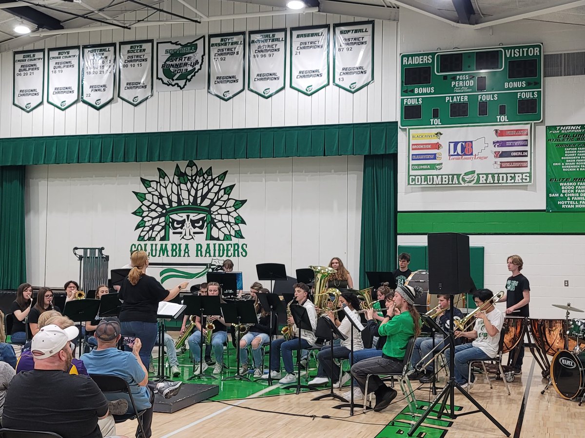 Awesome performances by our Concert Choir and Concert Band this evening.  Kudos to Mrs. Dzielski, Mrs. Grady and Jill! #onceaRaider <a href="/CHSRaiders/">ColumbiaRaiders</a> @CHSRaiderBand <a href="/clsd_drama/">CLSD Performing Arts</a>