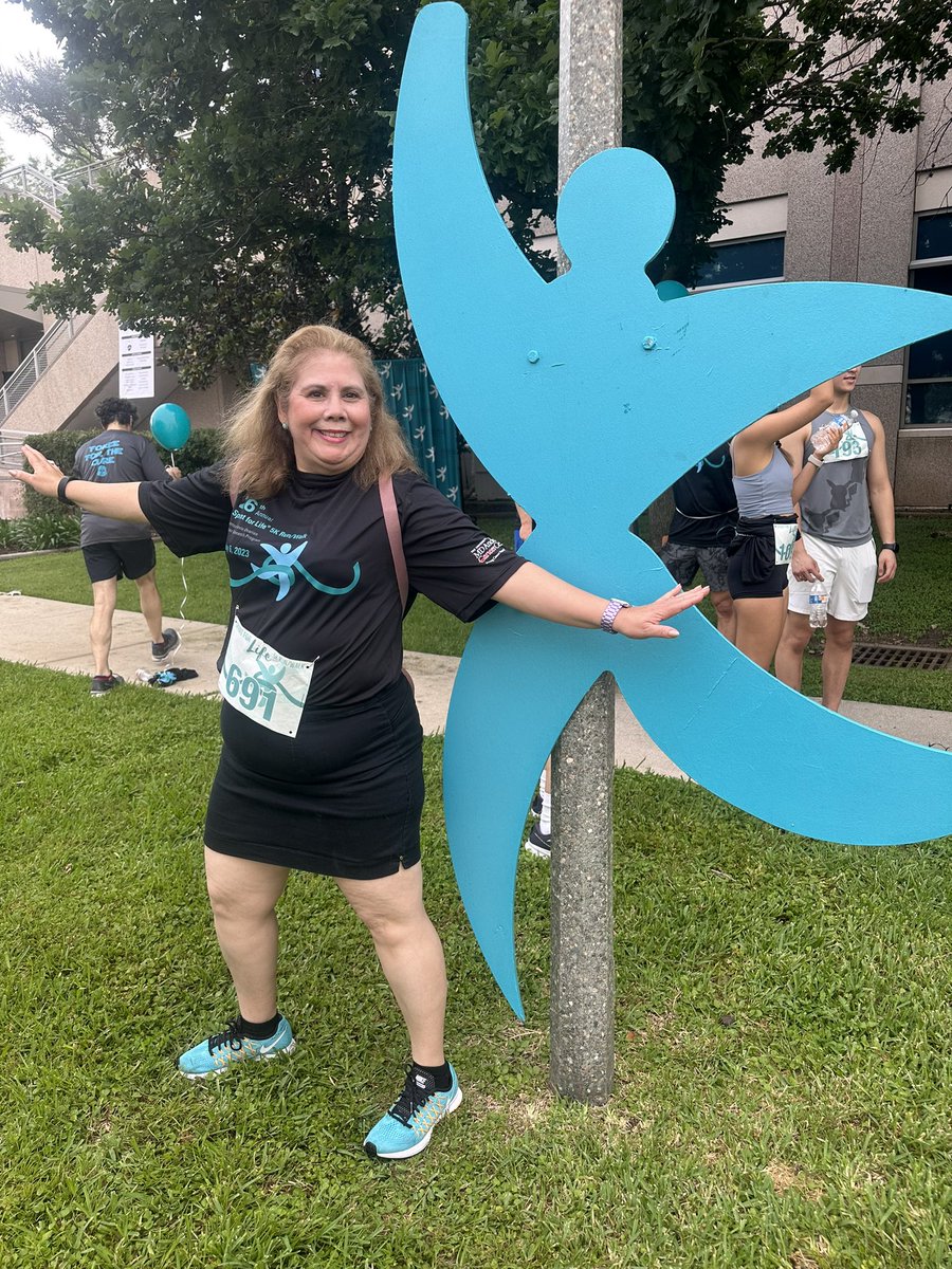 luzyadirap's tweet photo. Last Saturday we supported the research to diagnose and cure ovarian cancer. I’m here because I’m a survivor. Thank you @karenluMD https://t.co/rwKger4wiu