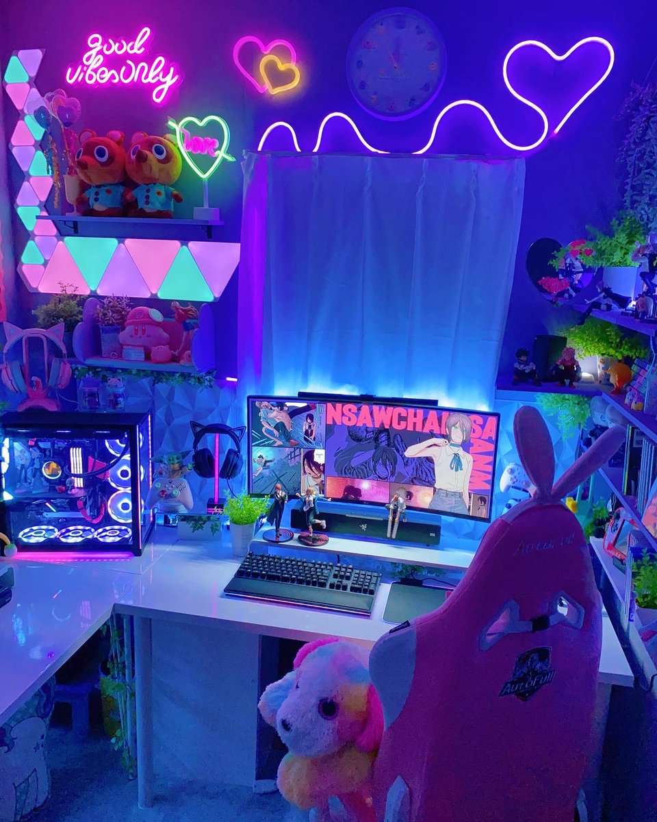 saachandesu_u_'s tweet image. おはようございます😊
朝のライトアップなしのお部屋と夜のお部屋です✨
この変化がお気に入り💕

#kawaiigaming #autofull
#ゲーム部屋 #お前らのpcデスク周り晒していけ