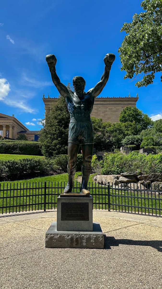 AlykhanKR's tweet photo. ๐ฒ The City of Brotherly Love. #OffDayVibes https://t.co/cvwzVZN8Ii