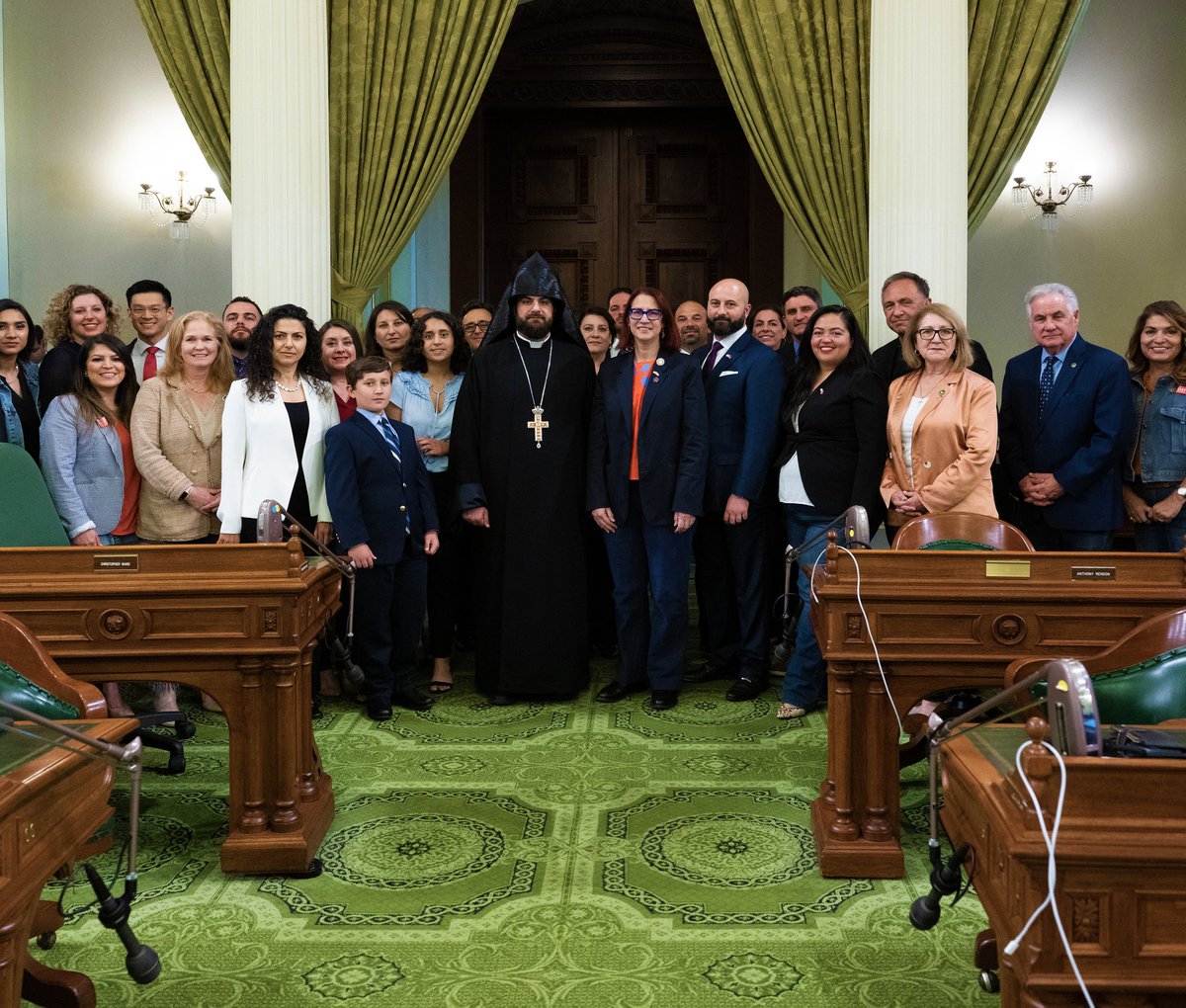 DavidGGevorkyan's tweet photo. Honored to witness #California Assemblymembers adopt HR-26 reaffirming the State's recognition of the #ArmenianGenocide with a unanimous vote of 74-0.

Condemning the crime as "#genocide", representatives also mentioned the #humanitarian crisis of #Azerbaijan's #ArtsakhBlockade. https://t.co/QxIA2GGqwW
