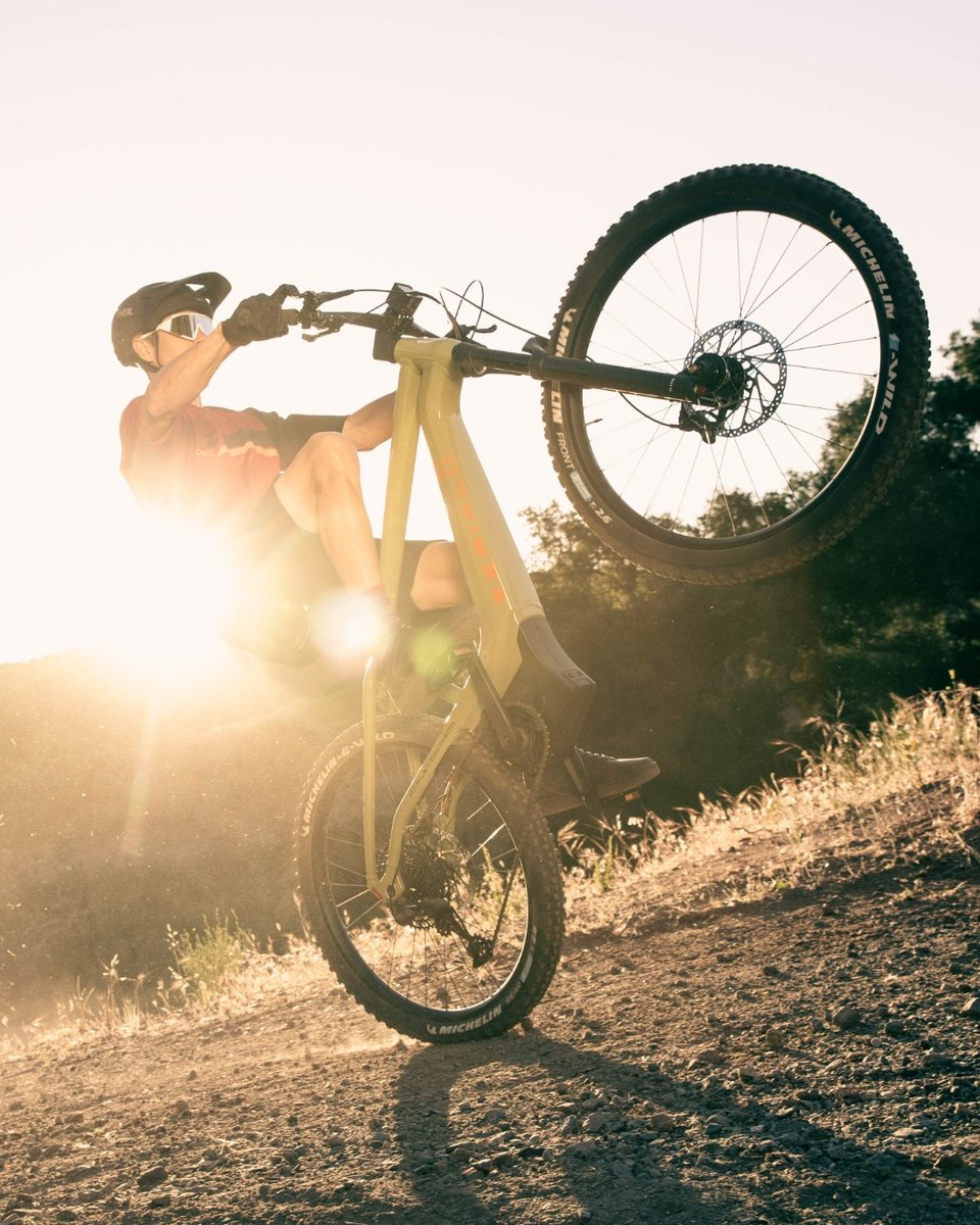 Climb any mountain, conquer any trail. 

SWITCH/MTN available only in select Serial 1 retailers. Visit serial1.com and contact your local retailer today. #Serial1