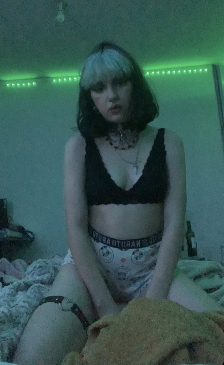 nemk0shi's tweet photo. Bonsoir mes petit totou 🦮
Abonne toi à mon mym et tu pourrais avoir la chance d’avoir un petit de ma part 
Rt likes https://t.co/mPFL9khW8Z