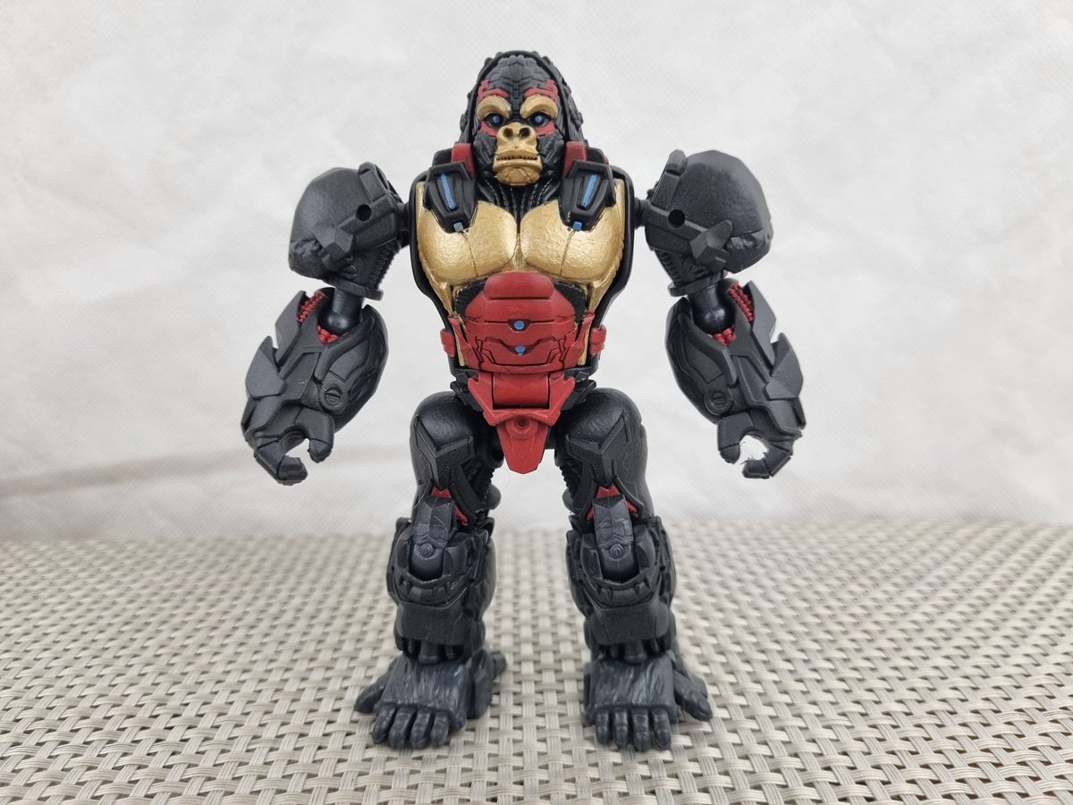 CosmicConker's tweet image. Custom Optimus Minor (Beast Wars Transmetal 2) using Transformers Rise of the Beasts Optimus Primal (Beast Alliance)