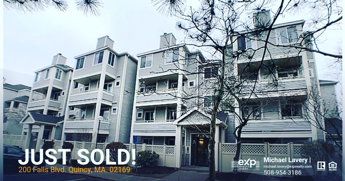 MikeLaveryRE's tweet photo. Congrats to my Quincy Seller (and Niece!) on the sale of her condo last month!!  #QuincyMa #ExpRealty https://t.co/8opeN1BUA8