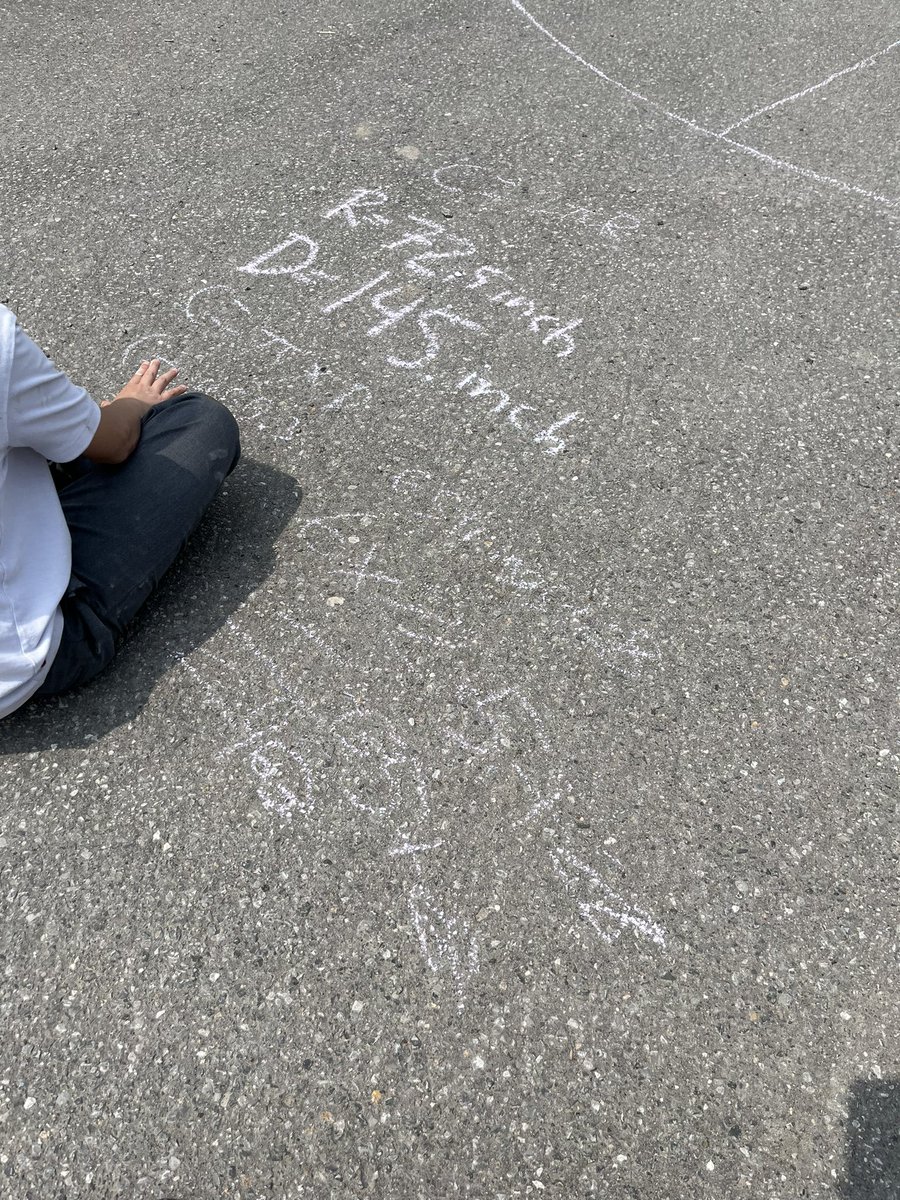 SPCSSFalcons's tweet image. Exploring and discovering information about circle measurements today in grade 7!  #mathoutside