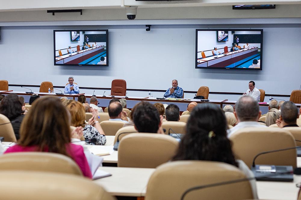 Enro_GD's tweet photo. Balance Minsap 2022: Prevención de enfermedades, tratamiento oportuno y aseguramiento de recursos como prioridades para la Salud Pública cubana en 2023

© Fotografías de Enro/ Cubadebate.
@cubadebatecu https://t.co/iJAimu0OOM