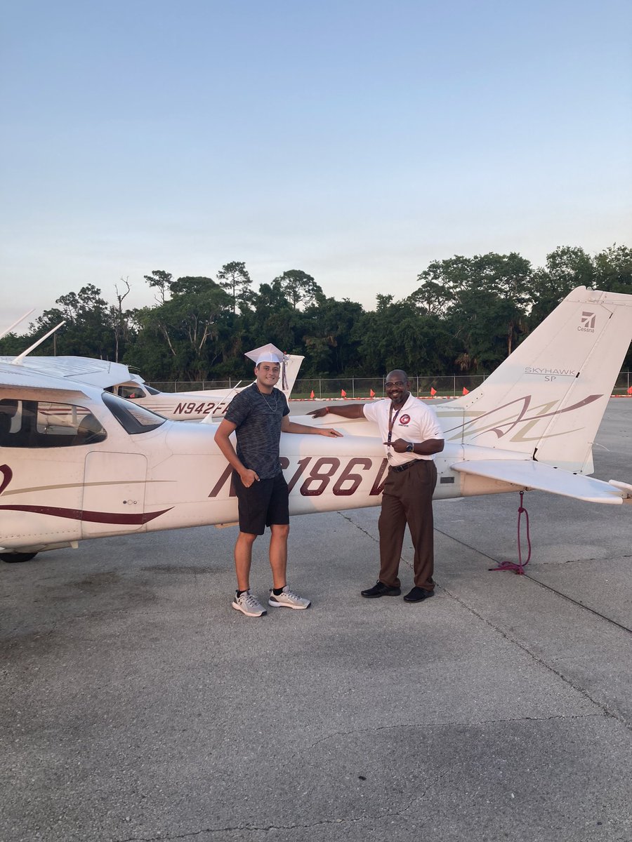 T2tuff's tweet photo. NSBHS, finest, Carson Stepp, schooled me today on aviation, flying me up and down the coast.  It was smooth flying by this crafty veteran.  Of course we flew over there “Tank,”NSBHS.  #WeAre1 #CarsonRocks #SolidStudent https://t.co/TTgxUKMn2h