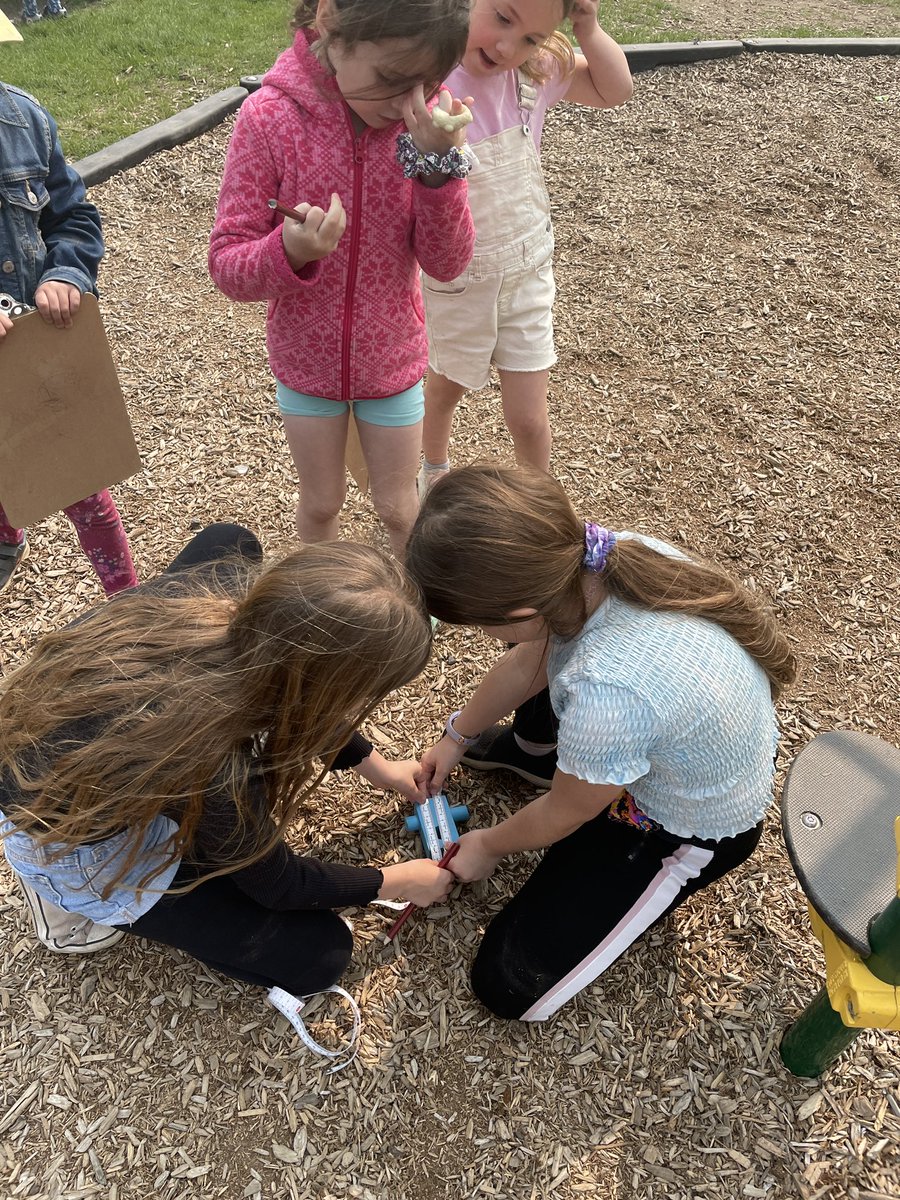 MrsBeg24's tweet photo. We had a great time on our measurement scavenger hunt today with @vwang001 and our grade 4 buddies! @mrs_scottocsb @StPhilipOCSB @OttCatholicSB #ocsbBeCommunity #ocsbMath #ocsbKindergarten https://t.co/i3BCQ5ip68