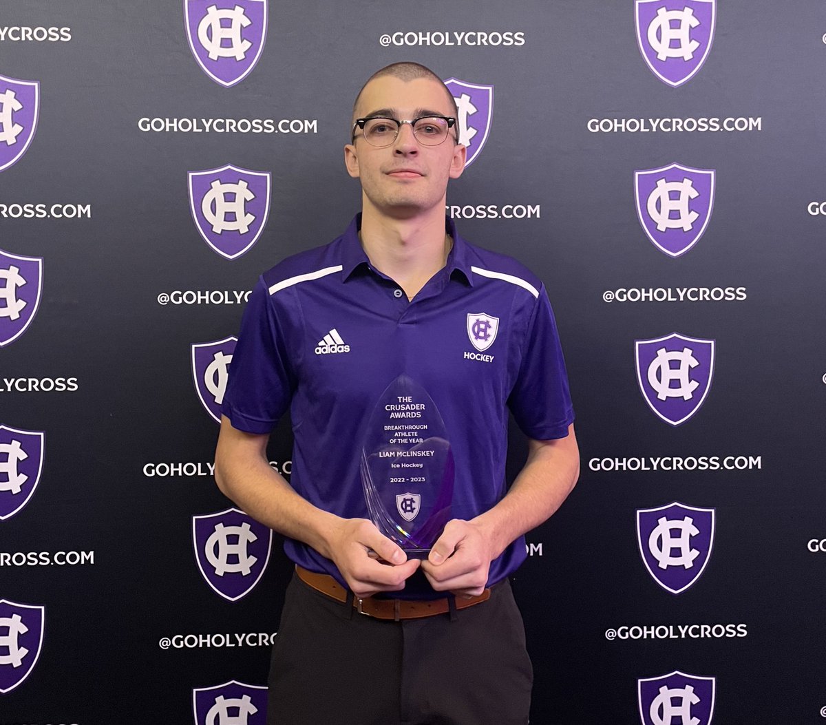 Congratulations to our 2022-2023 Men's Breakthrough Athlete of the year, from <a href="/HCrossMHockey/">Holy Cross M. Hockey</a>, Liam McLinskey!

#GoCrossGo