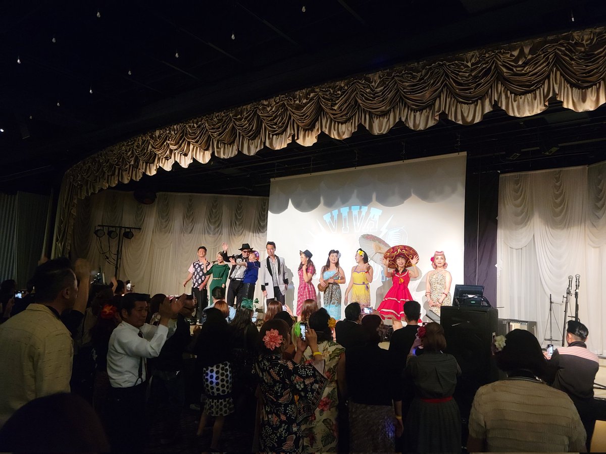 JOKERMARI43's tweet photo. VIVA IZU SHIMODA 
Rockin' fashion show✨👕👗

Thank you so much❤️

#fashionshow #tikipinup  #pinupgirls #pinuphair #vivaizushimoda #jokerandmari https://t.co/s6HvtWW3au