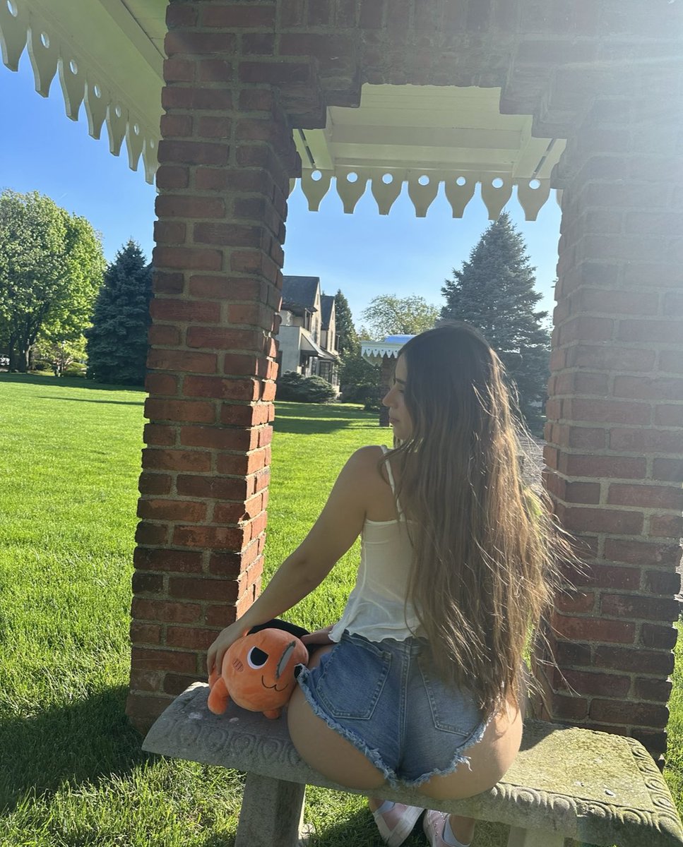 Em on Twitter "Pochita"