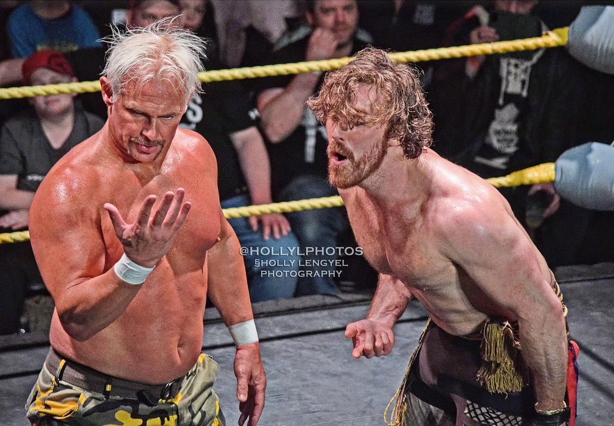 . @TheScottGarland vs. @CrowleyCarnival @smashwrestling 

#smashwrestling #charlescrowley #welcometotheshow #scotty2hotty #toocool #prowrestling #professionalwrestling #indywrestling #photography #sportsphotography #nikon #hollylengyelphotography #hollyLphotos