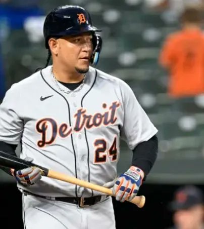 robertosuarezq's tweet photo. Miguel Cabrera hoy de 4-1, 2K.
Hit # 3101 a 9 de Dave Winfield.
TB  # 5266 a 5 de Ken Griffey Jr.
VB  # 4403 a 19 de Joe Morgan. https://t.co/Y8VJ0apOXa