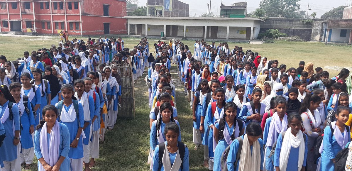 Abhinavrajysf's tweet image. "बिहार शिक्षा यात्रा" समस्तीपुर, सुभ विचार:🌹🌹🌹 
एक बेटी और एक महिला पूर्ण चक्र है, उसके भीतर सृजन, पोषण और परिवर्तन करने की शक्ति है।
एक बच्चा, एक शिक्षक, एक कलम, और एक किताब दुनिया बदल सकती है।
#OmShantiOm🙏🌹
#radheradhe 🙏🌹
#GoodMorningGod🙏🌹
#GoodMorningPramatma🙏🌹