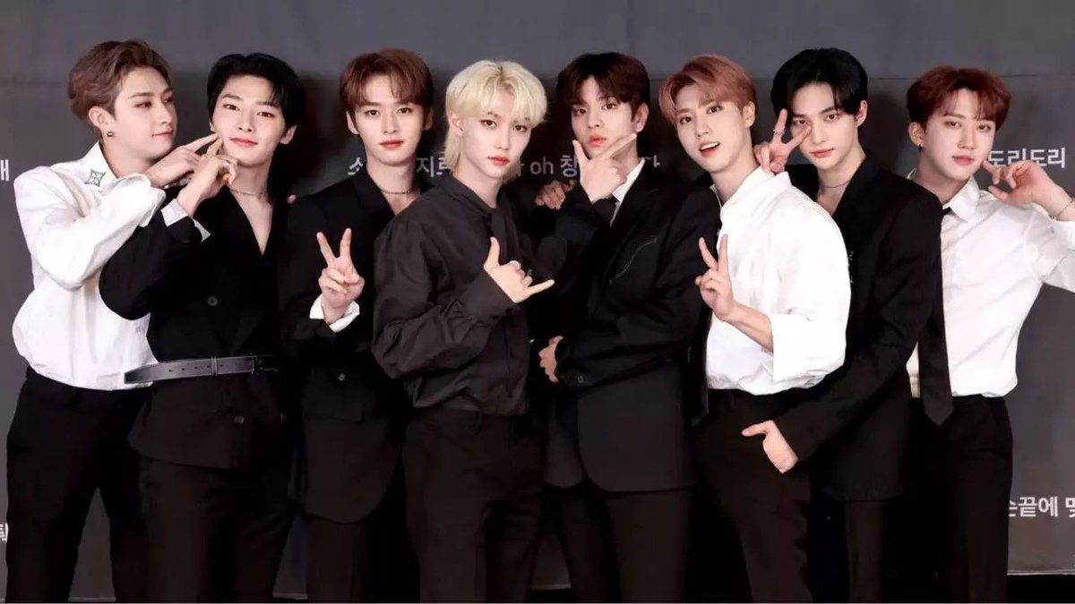 Jeff__Benjamin's tweet photo. The highest-charting #Kpop artists on the Billboard 200 to date

BTS - Six No. 1 albums
Stray Kids - Two No. 1s
SuperM - One No. 1 album
BLACKPINK - One No. 1
TOMORROW X TOGETHER - One No. 1
TWICE - One No. 2 album
Jimin - One No. 2
Agust D - One No. 2
SEVENTEEN - One No. 2 *New* https://t.co/2Bl0VGAwdy
