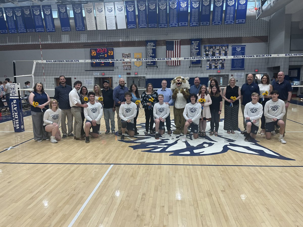 DtownWildcats's tweet photo. Congratulations to the Boys Volleyball team for their 3-0 victory over Manheim Township on Senior Night! Congratulations Seniors on fantastic careers! Once a Wildcat, always a Wildcat! https://t.co/wgzVrRIGeE