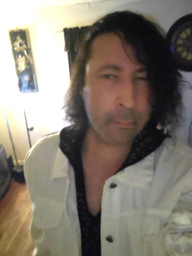 JohnMWalker2's tweet image. The new 50+. God is good. #vocalist #exmodel #lovinglife