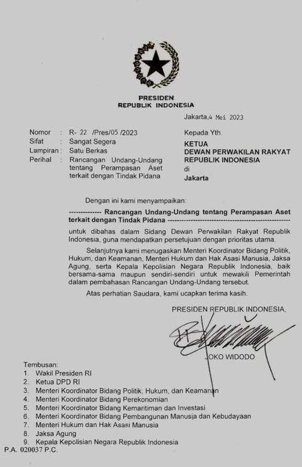 narkosun (@narkosun) on Twitter photo Presiden <a href="/jokowi/">Joko Widodo</a> sudah menerbitkan surat penyampaian RUU Perampasan Aset. Tinggal dibahas di DPR dan disahkan mjd Undang-Undang.
Koruptor ketar-ketir, hidup miskin lebih menakutkan drpd hidup di penjara yg suatu saat bisa keluar masih hidup mewah.
PSI kawal RUU ini 🔥 Presiden <a href="/jokowi/">Joko Widodo</a> sudah menerbitkan surat penyampaian RUU Perampasan Aset. Tinggal dibahas di DPR dan disahkan mjd Undang-Undang.
Koruptor ketar-ketir, hidup miskin lebih menakutkan drpd hidup di penjara yg suatu saat bisa keluar masih hidup mewah.
PSI kawal RUU ini 🔥