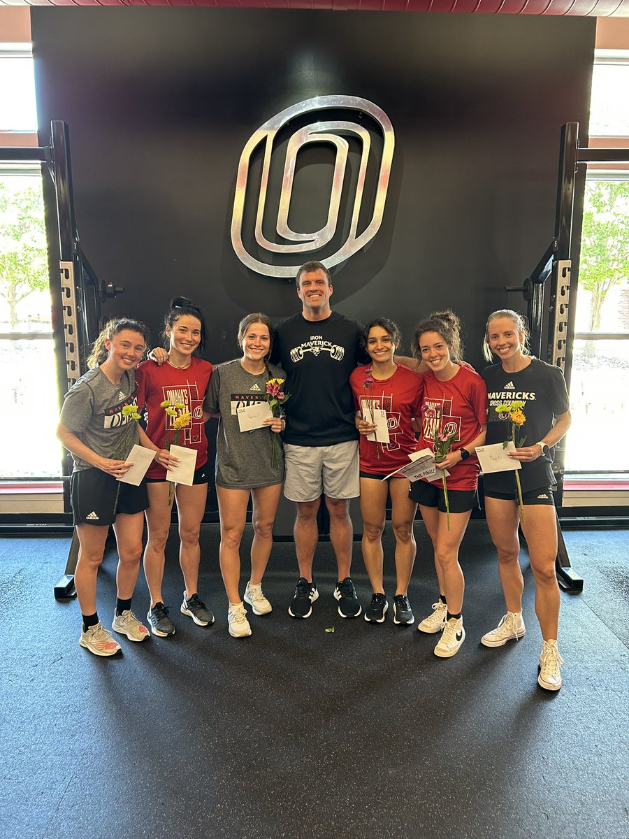 TheBigBear73's tweet photo. Had my last training session today with @OmahaTFXC. These ladies had a monumental impact on my time here at @omavs.  Never complained but always made the weight room a joy and had fun with it. The memories from this team will last with me forever. I am thankful for each of them! https://t.co/VJFCQ4VodI