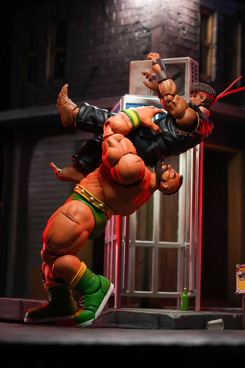 Suplex City! 🥊 💨 

Storm Collectibles Zangief &amp; Ryu available from Bigbadtoystore. Affiliate link in my bio! 

#streetfighter #gaming #stormcollectibles #toys