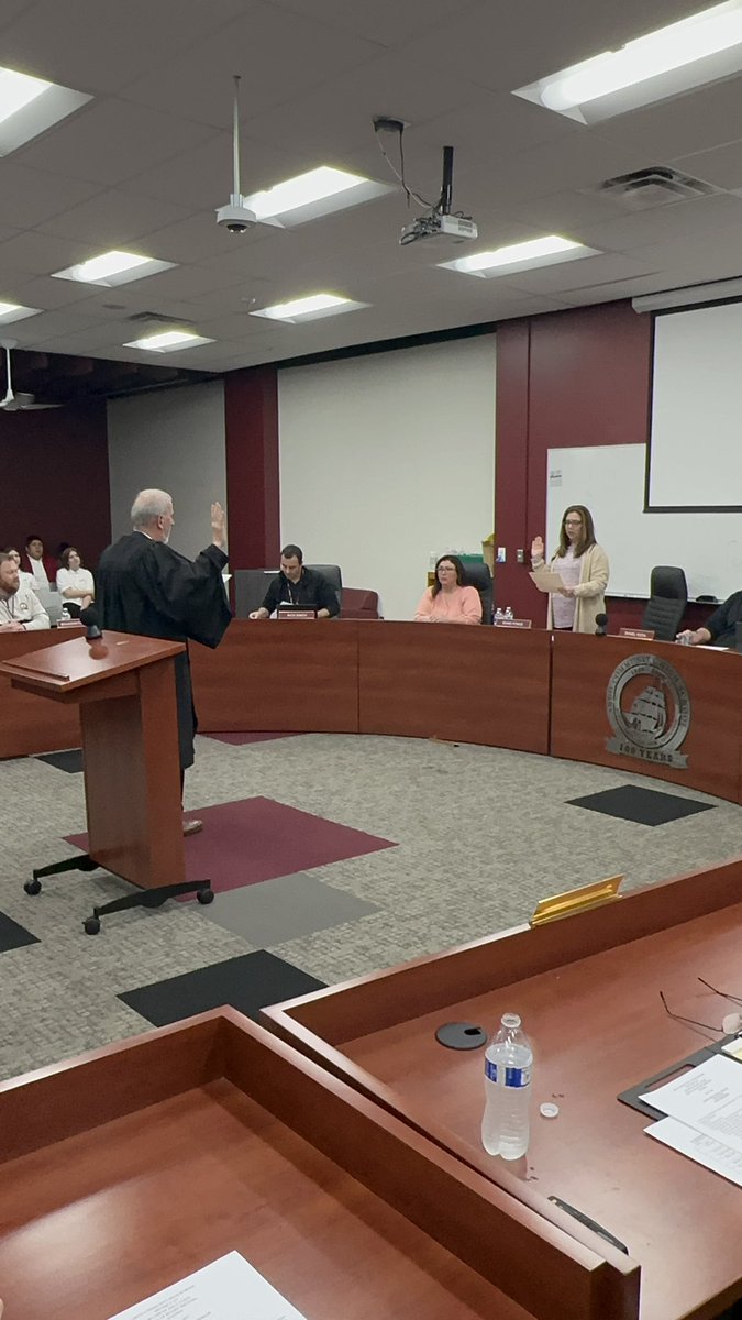 touliosedD's tweet photo. Thank you to Mrs Regep Hyde for her years of service to the Board of Ed here at ACHS. Welcome to our new Board Members(Jozwiak, Ponce, Kozal and Grenier)to the School of Victory. Thank you for your time, talents and service to our community. #theschoolofvictory #iamargo https://t.co/roUcYUxEn3