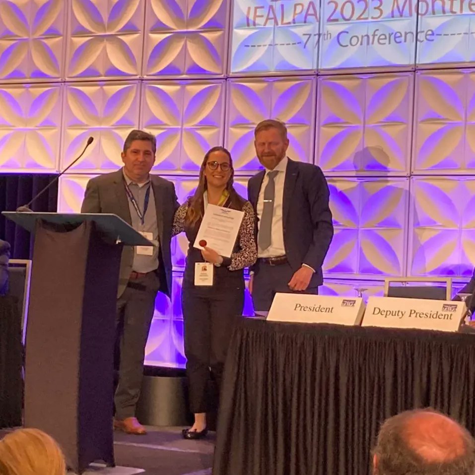 Ariabad's tweet photo. Orgullosa de haber podido participar en la 77a Conferencia de @IFALPA en Montreal y un honor haber estado en la sede de la Organización de Aviación Civil Internacional representando al @siplap_peru https://t.co/vqk9feer2f
