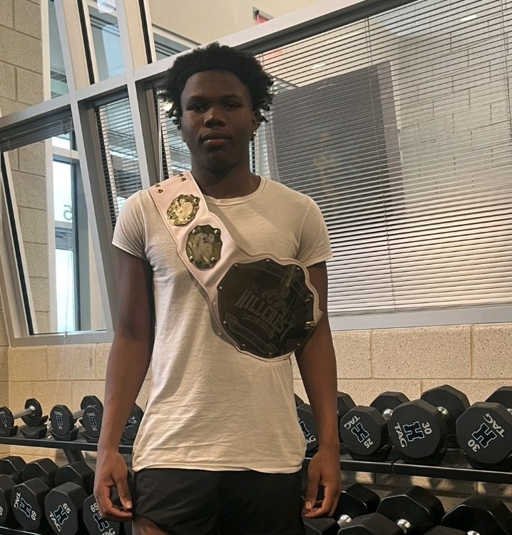 Hawks4Football's tweet photo. Not Surprised that the Freshmen Won Championship Belt today!! @Maurice44390015 ready to leave his own mark. #HawkLegacy #IYKYK https://t.co/n5rjaVYv6j