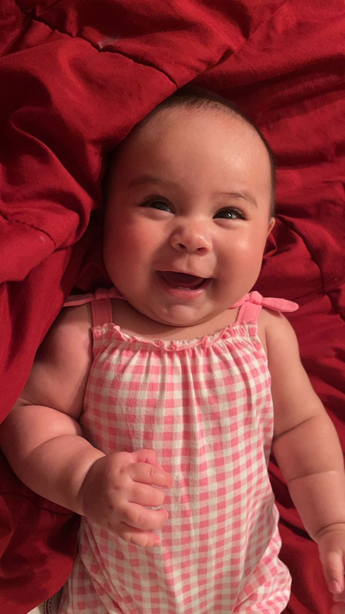 elisalunaaa's tweet photo. My sweet princess is nothing but smiles!Mommy loves you so much baby girl🩷👸🏽 https://t.co/wQ01miQG4r