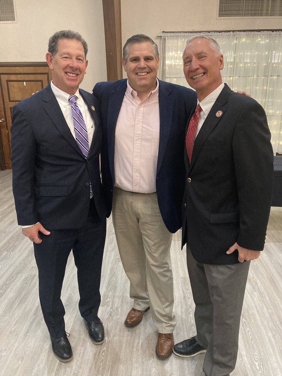 TheBigGuyWJCL's tweet image. So happy for these two outstanding men and friends. Congrats to Coach Jackie Hamilton and Ken Griner on your induction into the Greater Savannah Athletic Hall of Fame.