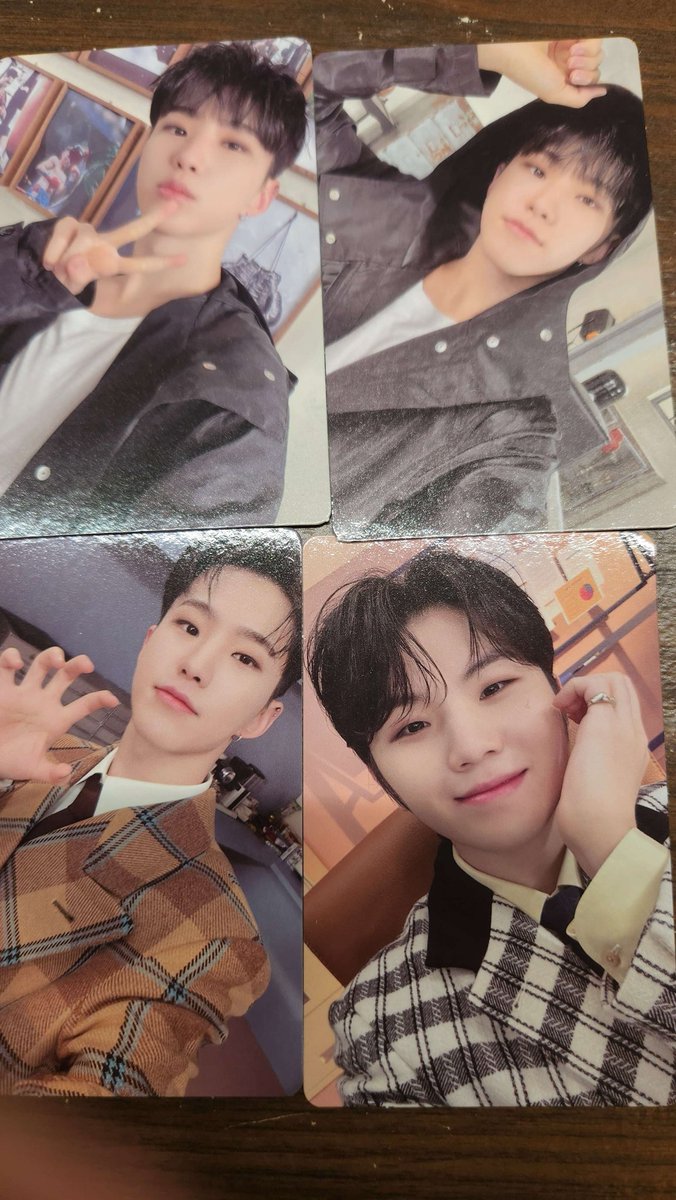 My luck redeemed itself after my five in a row minghao signed pulls, bc then I got double hoshi AND the wooahae/horanghae combo???