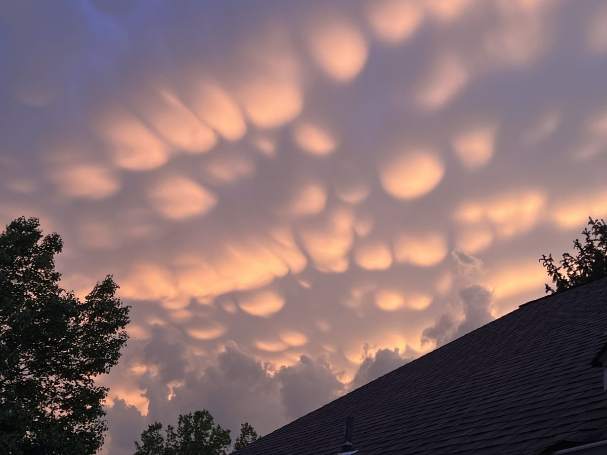 mkknott's tweet image. This sky….#stlweather