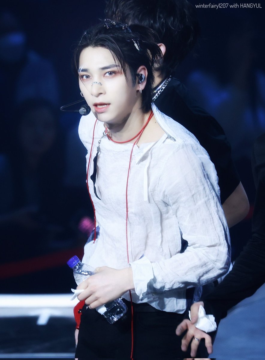WINTERFAIRY1207's tweet photo. 2023 0507 preview
ﮩ٨ـﮩﮩ٨ـ♡(ㆆ_ㆆ)ﮩ٨ـﮩﮩ٨ﮩ෴ﮩ

#이한결 #LEEHANGYUL #HANGYUL #ハンギョル
#BAE173 #비에이이173
#PEAKTIME #피크타임 #팀13시
#피크타임_콘서 https://t.co/YXdPaFepXi