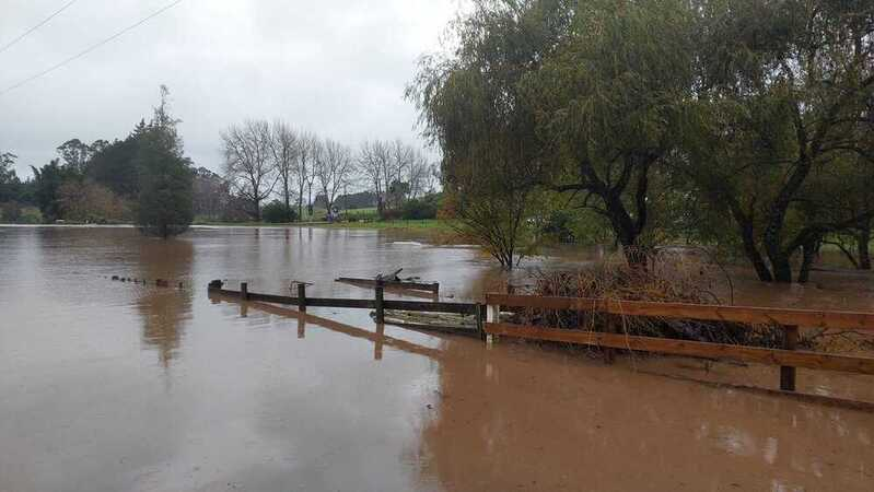 nickofnz's tweet photo. This is what the climate crisis looks like.

For decades, the oil and agriculture industry has denied, diluted and delayed action while they profited from driving climate change.

Now we all pay the price.

#climatecrisis #auckland #floods https://t.co/rlked4xk7r